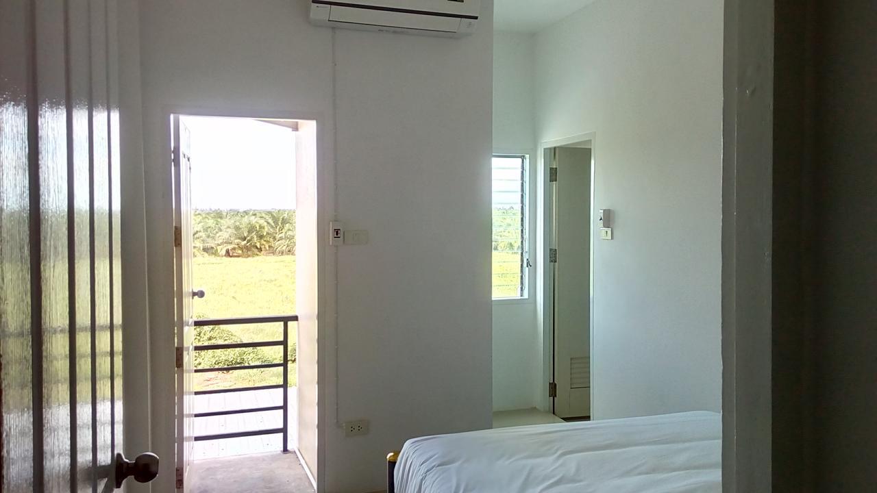 Suratthani Airport Mini Hotel Surat Thani Dış mekan fotoğraf