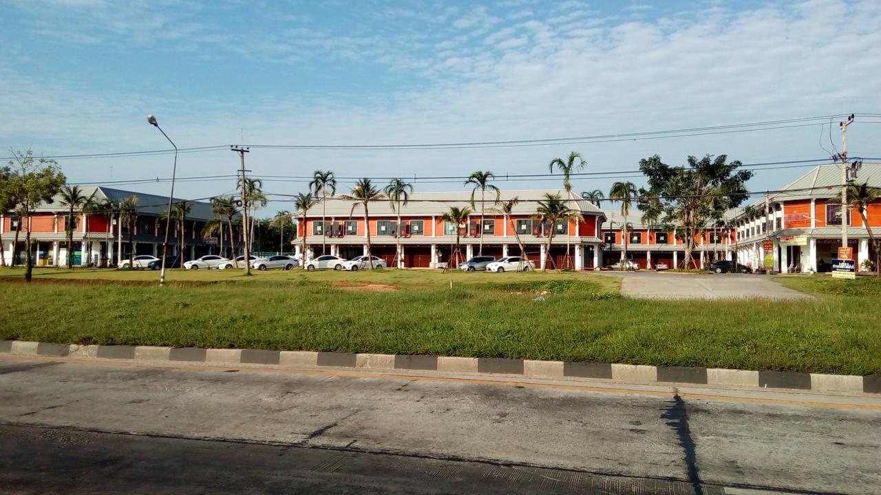 Suratthani Airport Mini Hotel Surat Thani Dış mekan fotoğraf