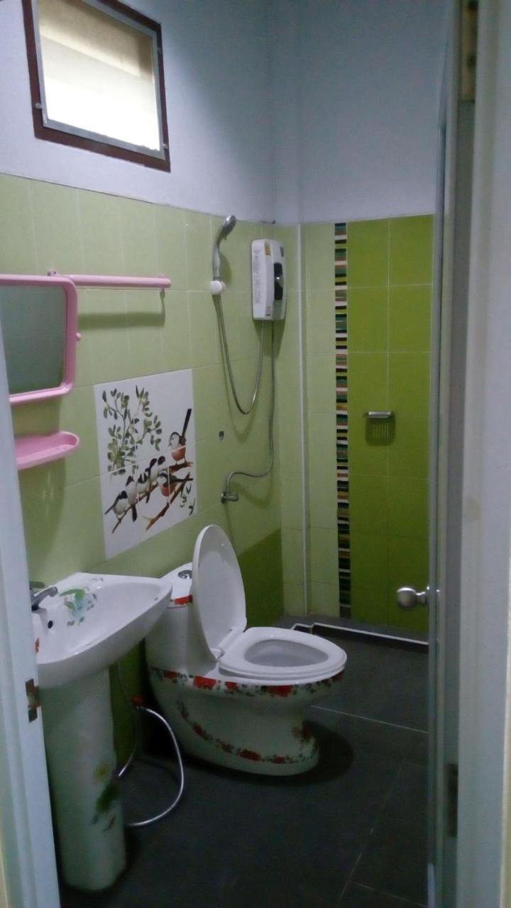 Suratthani Airport Mini Hotel Surat Thani Dış mekan fotoğraf